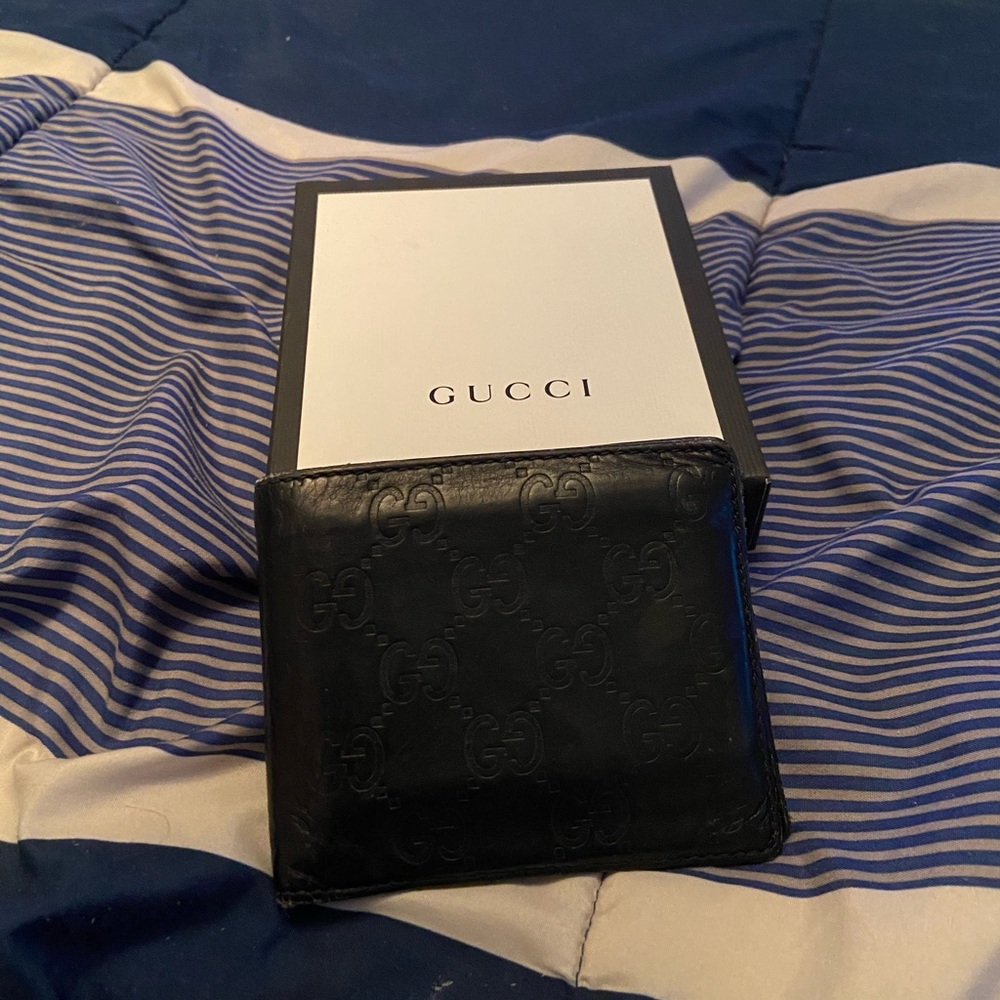 Gucci wallet black